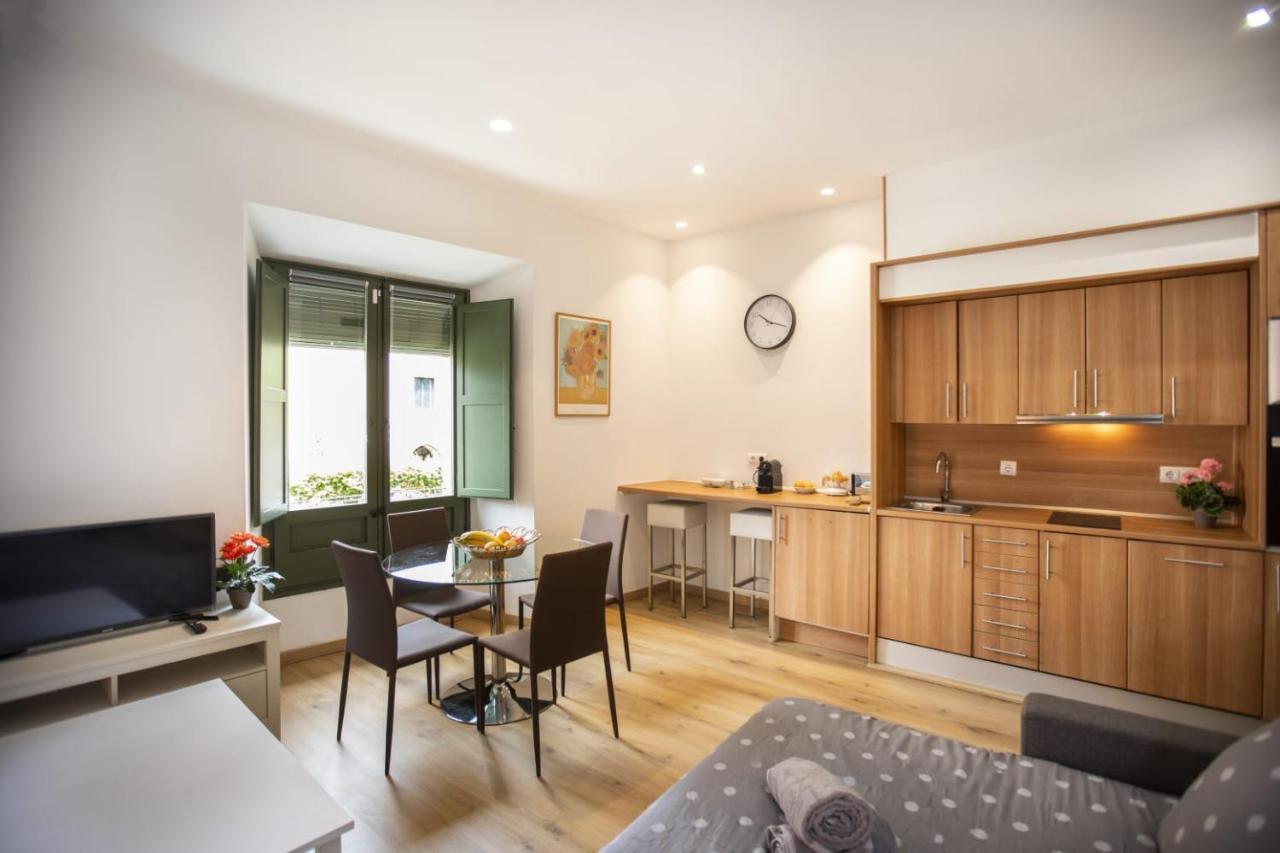 Apartament Al Cor Del Barri Vell De Girona Kültér fotó